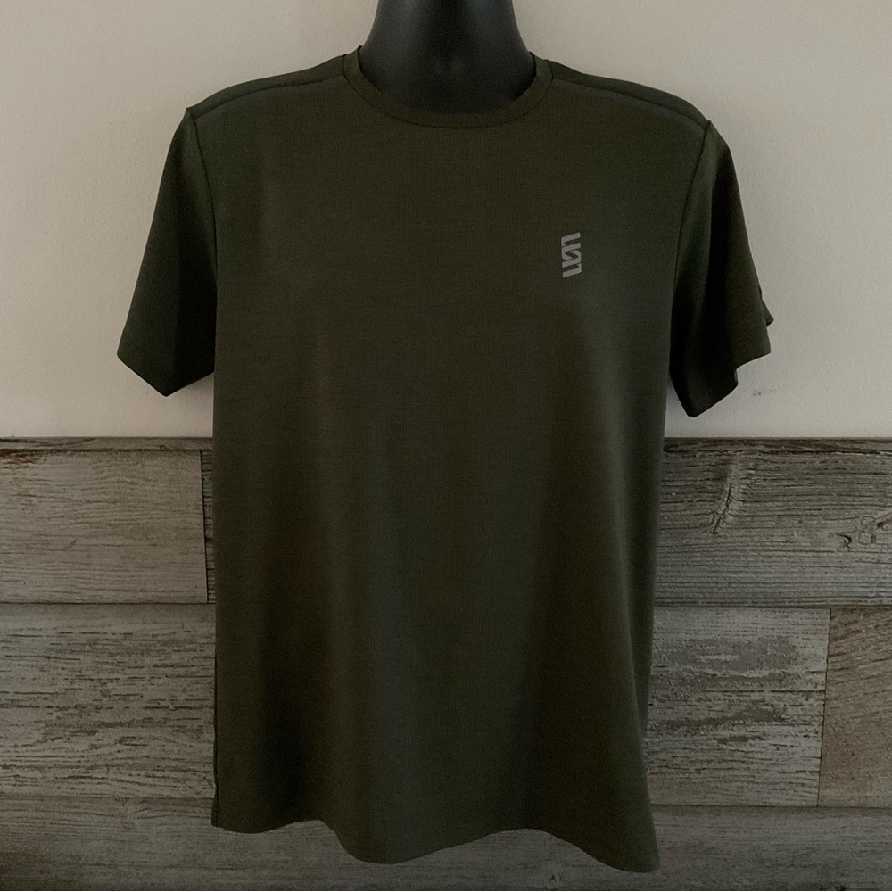Second Skin green men’s training shirt size small